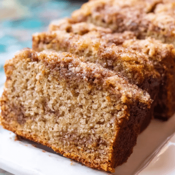 Banana Bread with Cinnamon Crumb Topping