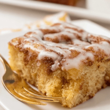 Honey Bun Cake