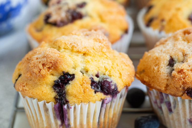 Bakery-Style Blueberry Muffins with Streusel Topping